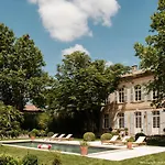 Дом отдыха Historic Mansion In The Heart Of Provence