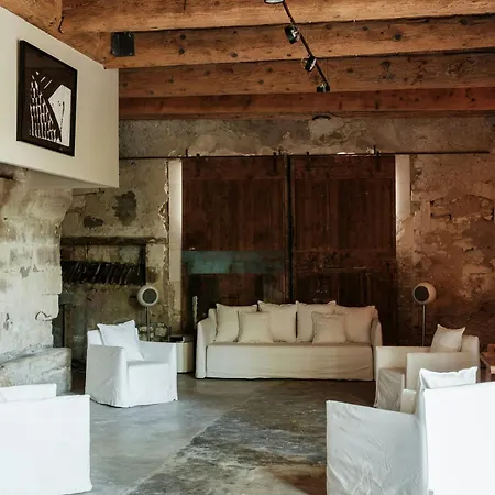 Historic Mansion In The Heart Of Provence Prázdninový dům *