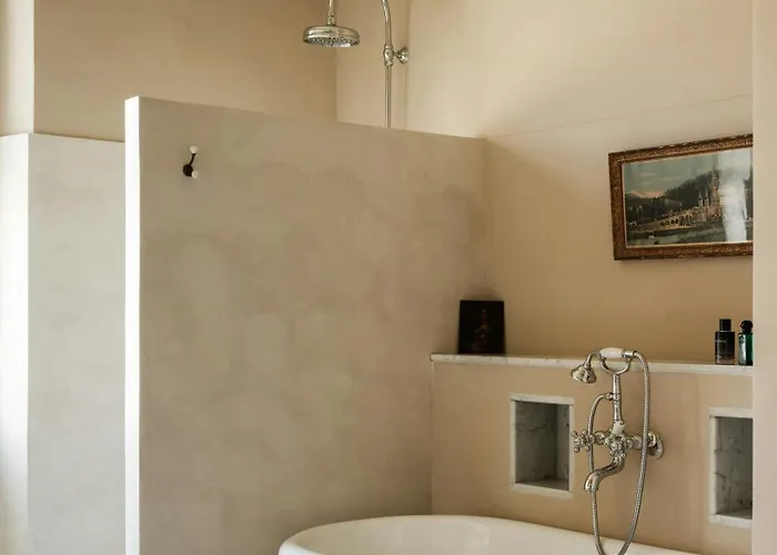 Historic Mansion In The Heart Of Provence