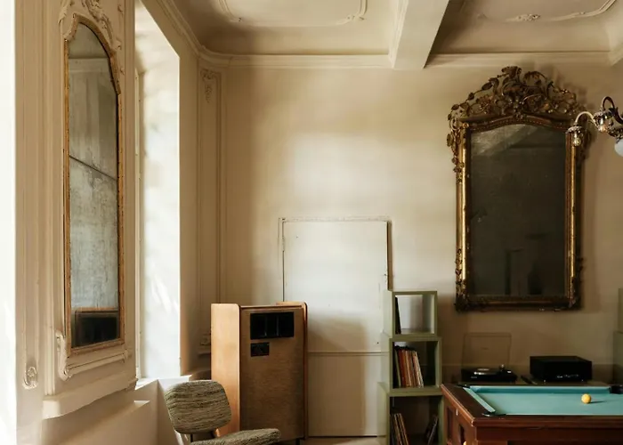 Holiday home Historic Mansion In The Heart Of Provence Saint-Laurent-de-Brevedent