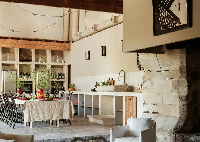 Historic Mansion In The Heart Of Provence Holiday home *