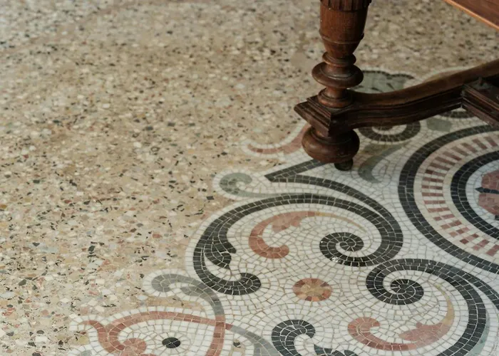 Historic Mansion In The Heart Of Provence Holiday home